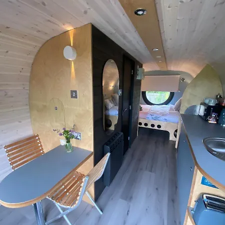 Henge Hideaway Holiday home Thornborough