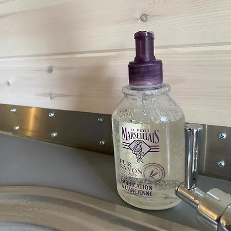 Henge Hideaway Holiday home Thornborough