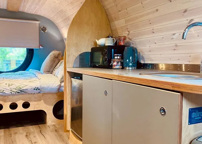 Henge Hideaway Thornborough